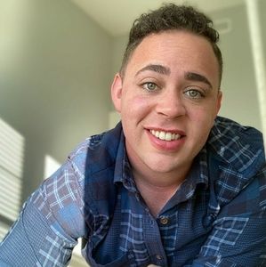 Meet your Posher, Zach